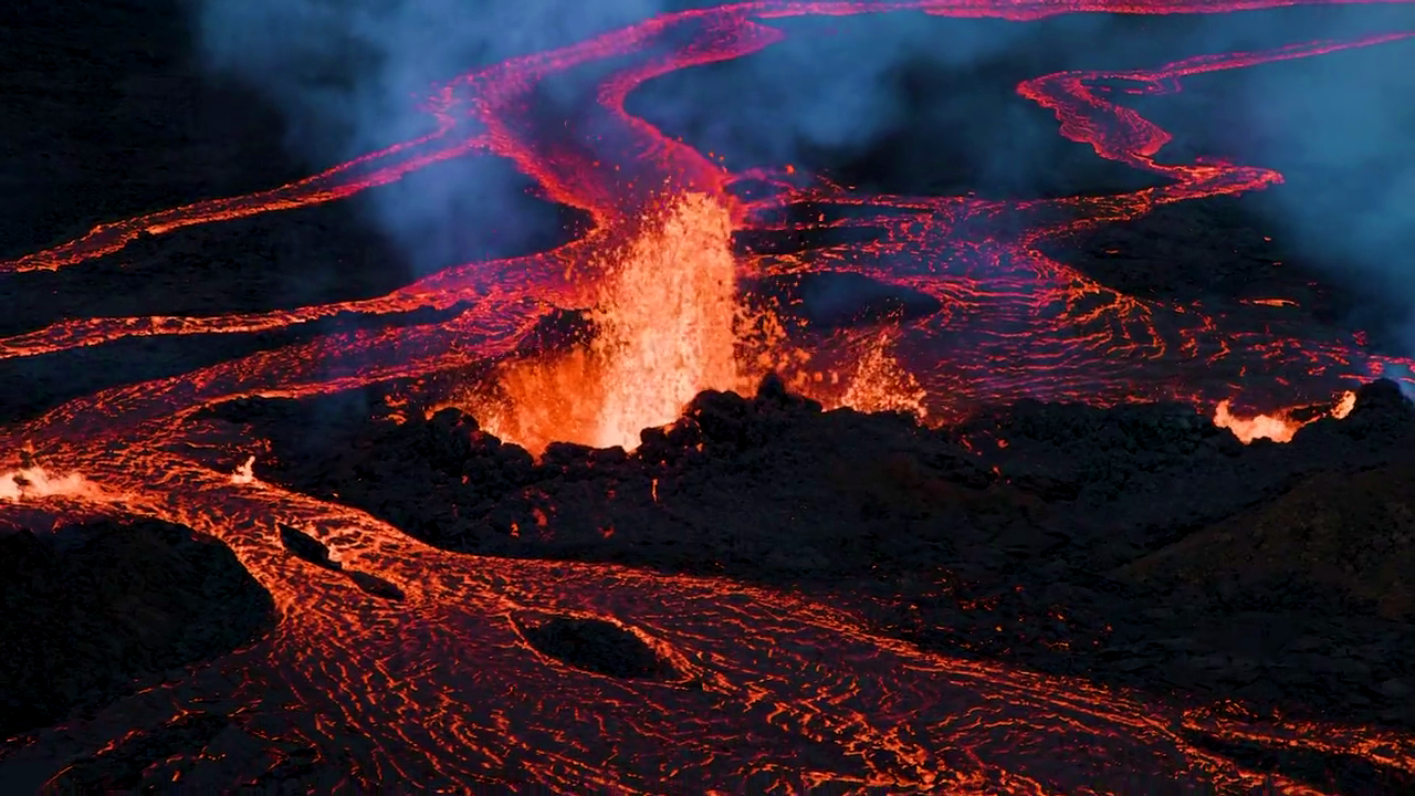 Mauna Loa eruption, What’s happening inside the world’s biggest volcano