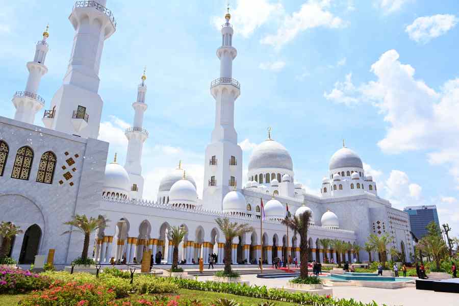 UAE-GIFTED MOSQUE IN INDONESIA TO OPEN BEFORE RAMADAN