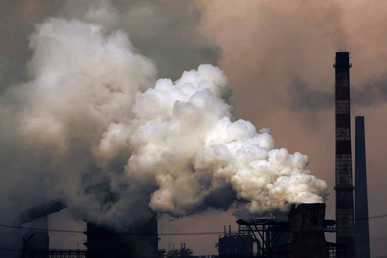 NEARLY 5 DEATHS PER MINUTE IN INDIA DUE TO FOSSIL FUELS BURNING REPORT