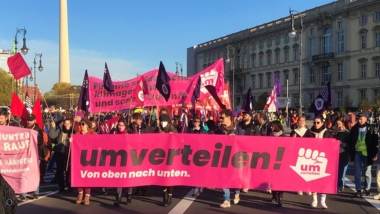 Thousands protest in Berlin over rising cost of living